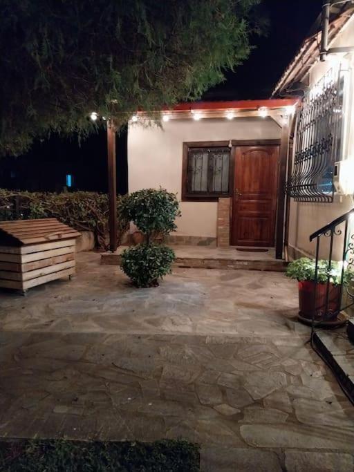 Το Πέτρινο Σπιτάκι Lejlighed Tríkala Eksteriør billede